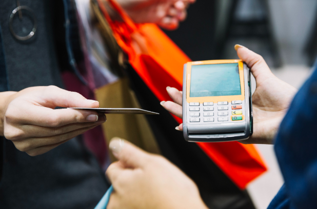 How Cashless Payments Are Transforming Urban Transportation